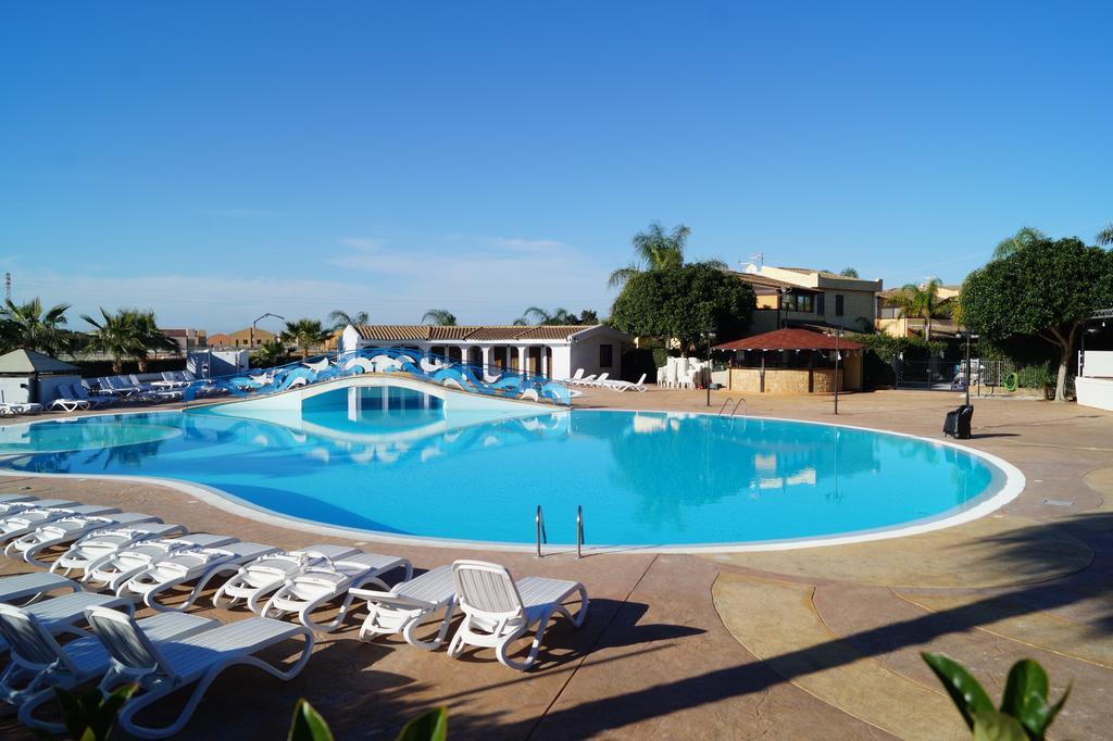 Mare e Sole Family Resort Campofelice Di Roccella Esterno foto